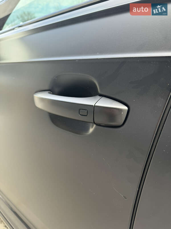 Внедорожник / Кроссовер Audi SQ7 2018 в Киеве