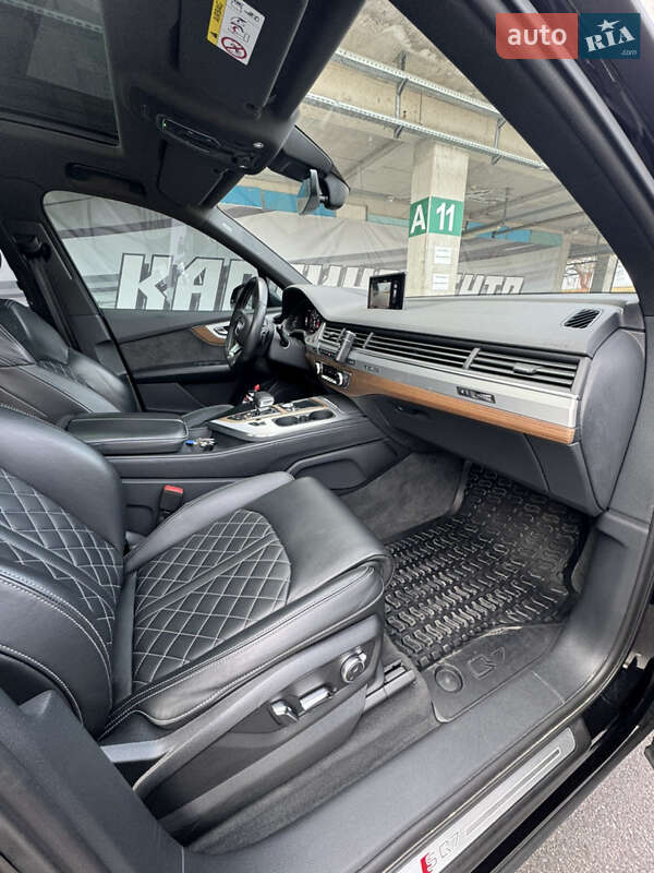 Внедорожник / Кроссовер Audi SQ7 2018 в Киеве