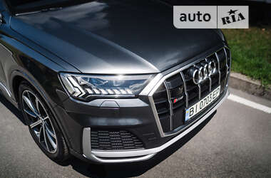 Позашляховик / Кросовер Audi SQ7 2021 в Києві