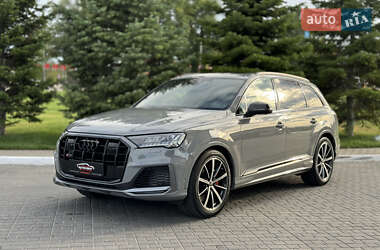 Внедорожник / Кроссовер Audi SQ7 2022 в 