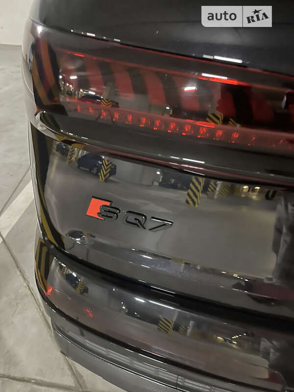 Внедорожник / Кроссовер Audi SQ7 2020 в Львове