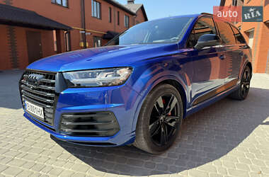 Внедорожник / Кроссовер Audi SQ7 2017 в 