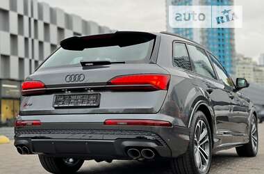 Позашляховик / Кросовер Audi SQ7 2024 в Києві