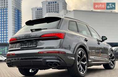 Позашляховик / Кросовер Audi SQ7 2024 в Києві