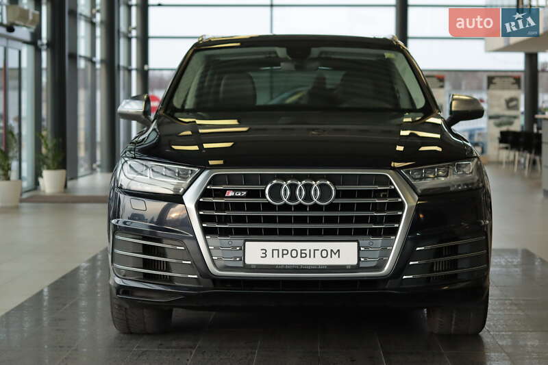 Внедорожник / Кроссовер Audi SQ7 2017 в Ужгороде