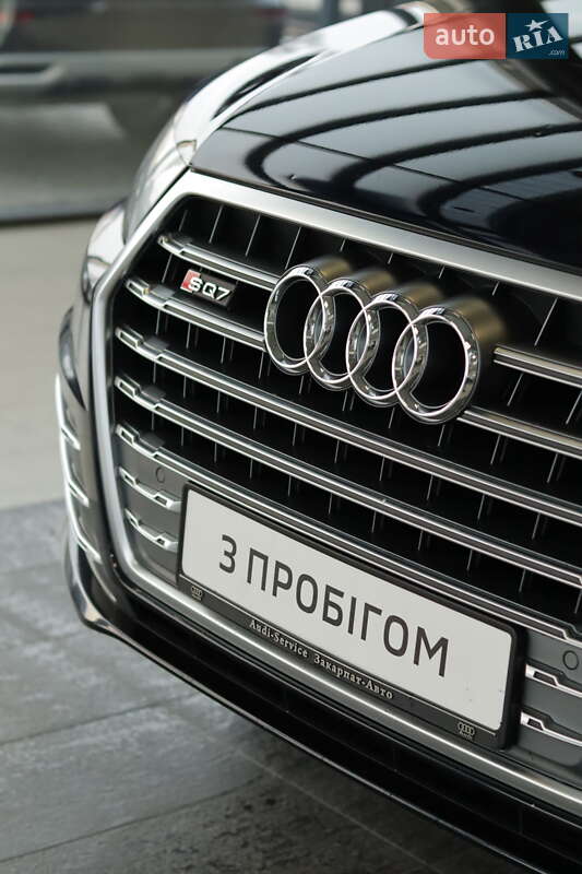 Внедорожник / Кроссовер Audi SQ7 2017 в Ужгороде
