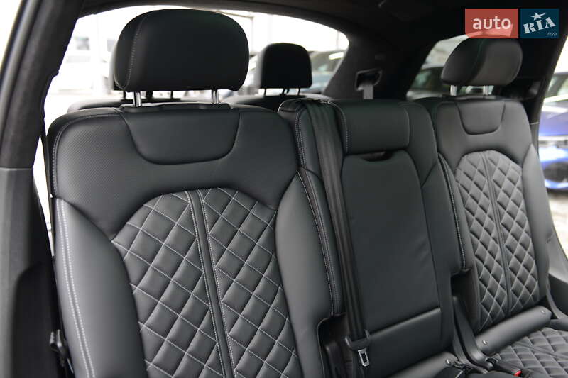 Внедорожник / Кроссовер Audi SQ7 2021 в Мукачево