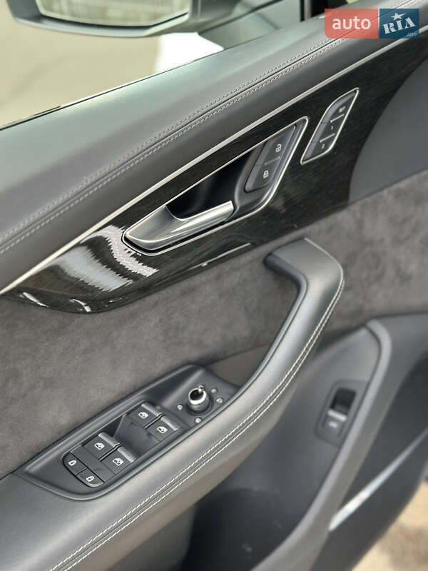 Внедорожник / Кроссовер Audi SQ7 2021 в Одессе