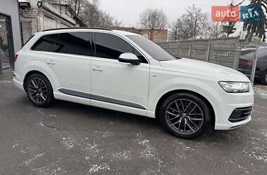 Позашляховик / Кросовер Audi SQ7 2017 в Тернополі