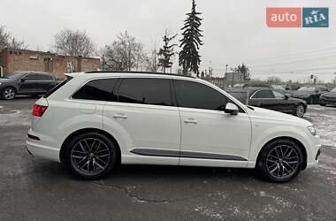 Позашляховик / Кросовер Audi SQ7 2017 в Тернополі