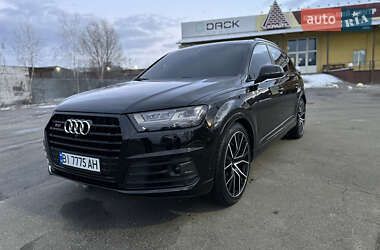Внедорожник / Кроссовер Audi SQ7 2017 в 
