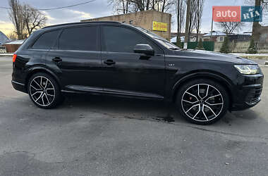 Внедорожник / Кроссовер Audi SQ7 2017 в 