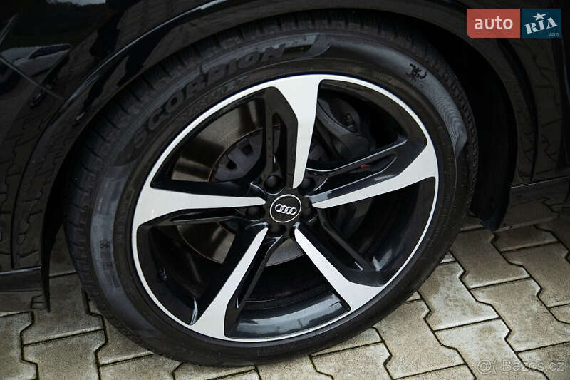 Внедорожник / Кроссовер Audi SQ7 2018 в Ужгороде