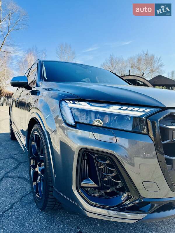 Внедорожник / Кроссовер Audi SQ7 2024 в Днепре