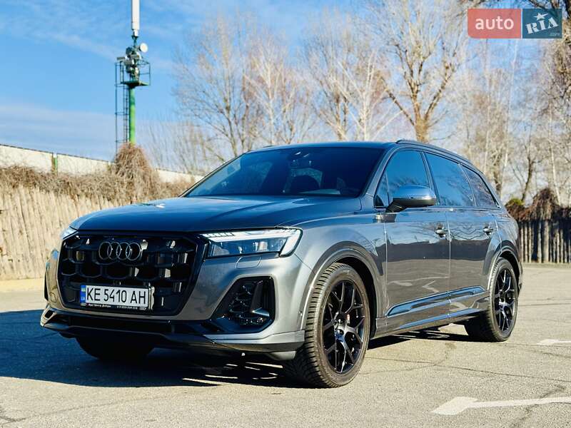 Внедорожник / Кроссовер Audi SQ7 2024 в Днепре