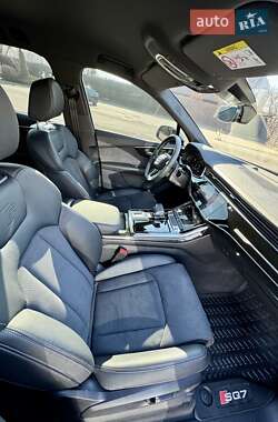Внедорожник / Кроссовер Audi SQ7 2024 в 