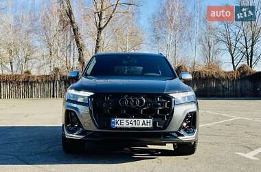 Внедорожник / Кроссовер Audi SQ7 2024 в 