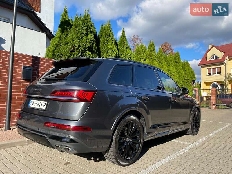 Внедорожник / Кроссовер Audi SQ7 2021 в Киеве