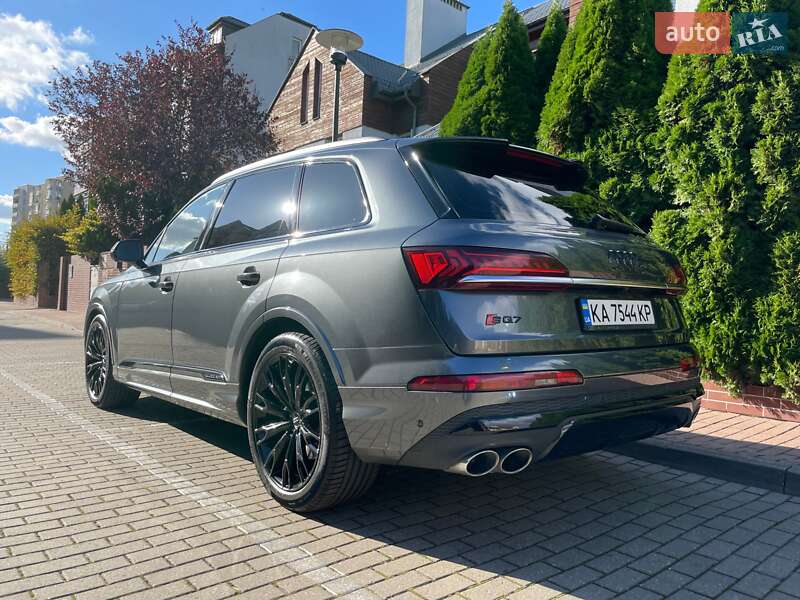 Внедорожник / Кроссовер Audi SQ7 2021 в Киеве