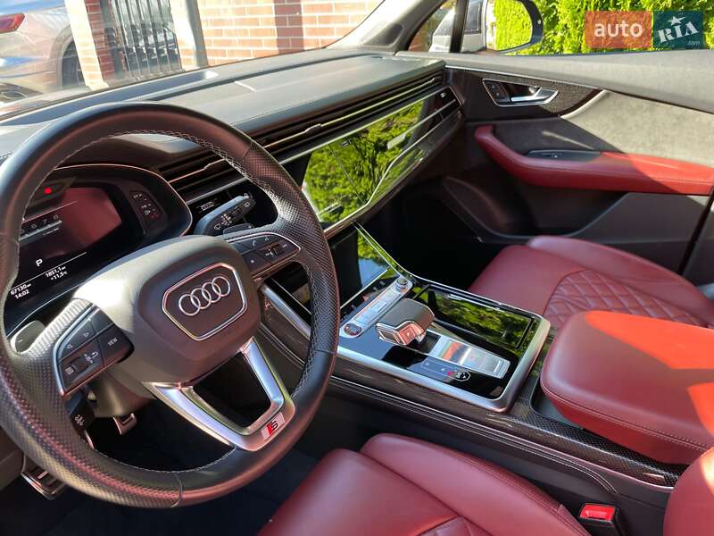 Внедорожник / Кроссовер Audi SQ7 2021 в Киеве