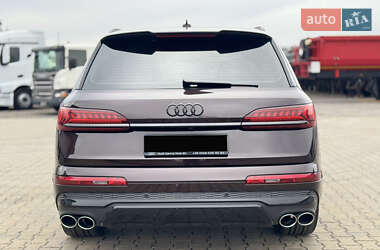 Внедорожник / Кроссовер Audi SQ7 2021 в 