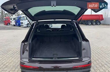 Внедорожник / Кроссовер Audi SQ7 2021 в 