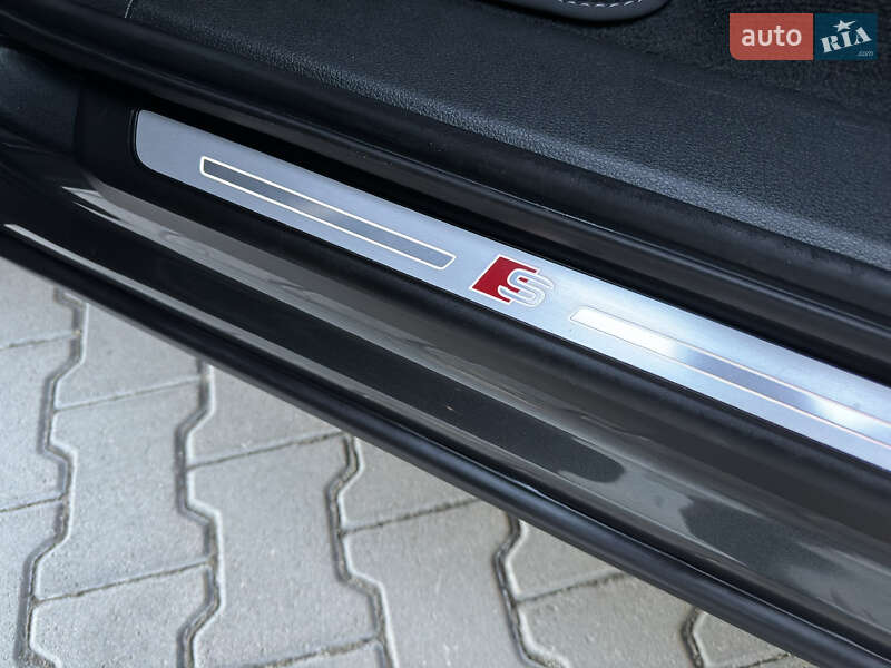 Позашляховик / Кросовер Audi SQ7 2020 в Івано-Франківську