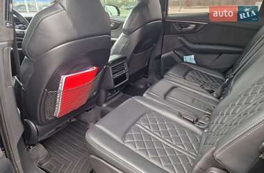 Внедорожник / Кроссовер Audi SQ7 2021 в 