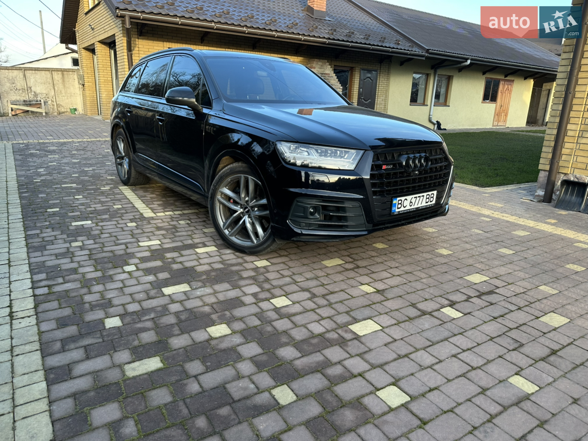 2016 Audi SQ7 - мініатюра 2