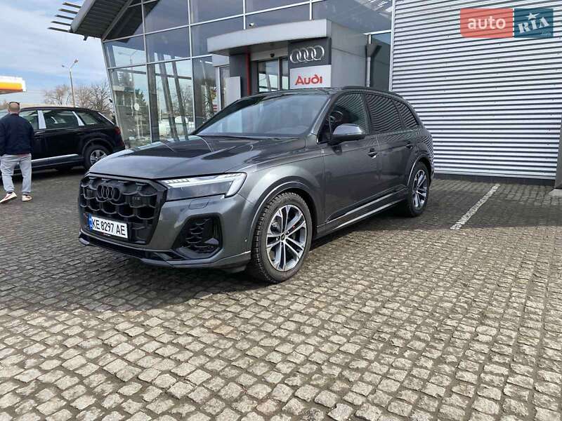 Внедорожник / Кроссовер Audi SQ7 2024 в Днепре