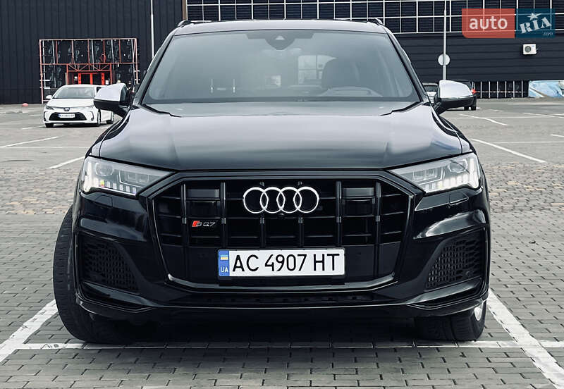 Внедорожник / Кроссовер Audi SQ7 2020 в 