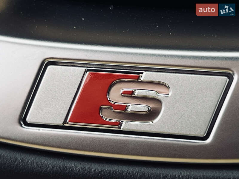Позашляховик / Кросовер Audi SQ7 2020 в Луцьку