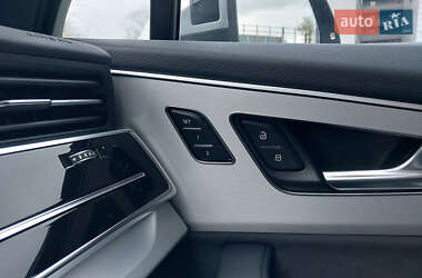 Внедорожник / Кроссовер Audi SQ7 2020 в 
