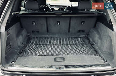 Внедорожник / Кроссовер Audi SQ7 2020 в 