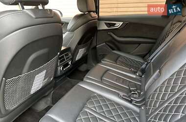 Внедорожник / Кроссовер Audi SQ7 2016 в 