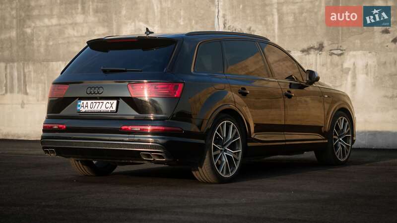 Внедорожник / Кроссовер Audi SQ7 2017 в Львове