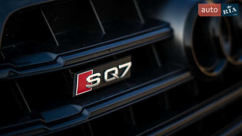 Внедорожник / Кроссовер Audi SQ7 2017 в Львове