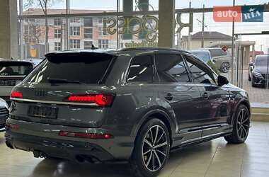 Внедорожник / Кроссовер Audi SQ7 2020 в 