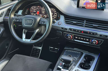 Позашляховик / Кросовер Audi SQ7 2017 в 