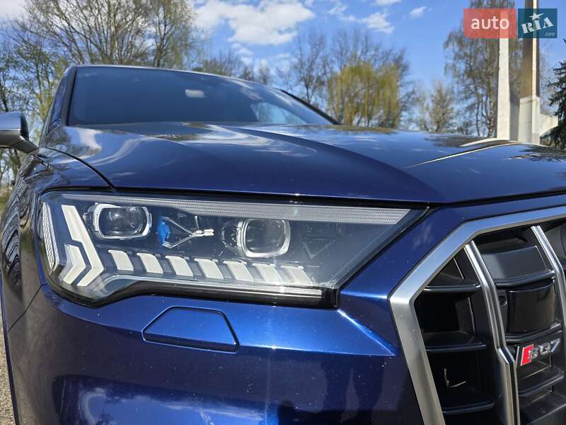 Позашляховик / Кросовер Audi SQ7 2020 в Калуші