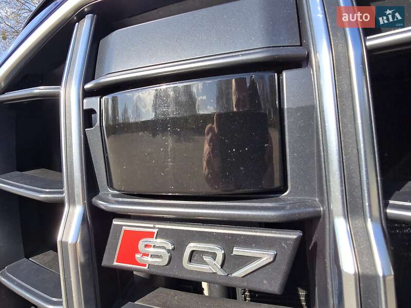 Позашляховик / Кросовер Audi SQ7 2020 в Калуші