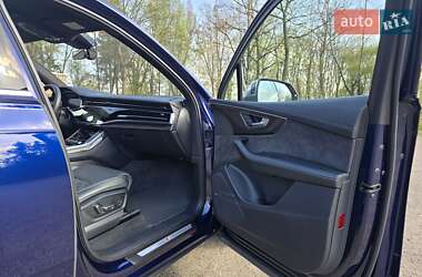 Внедорожник / Кроссовер Audi SQ7 2020 в 