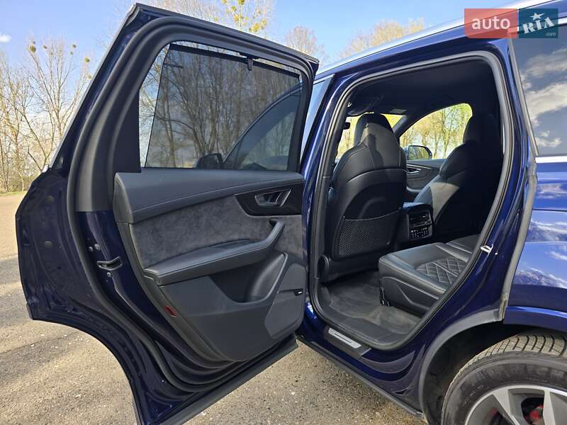 Позашляховик / Кросовер Audi SQ7 2020 в Калуші