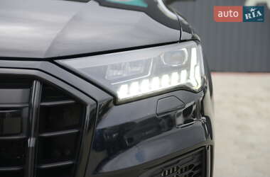 Внедорожник / Кроссовер Audi SQ7 2021 в 