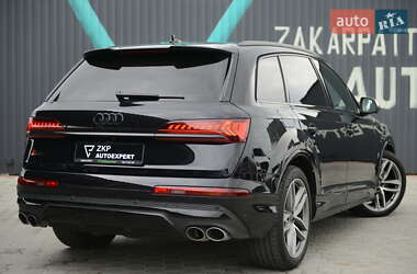 Внедорожник / Кроссовер Audi SQ7 2021 в 