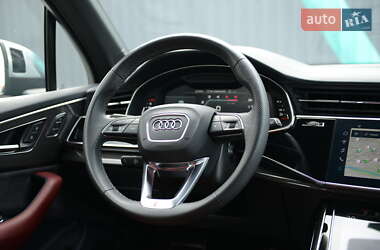 Внедорожник / Кроссовер Audi SQ7 2021 в 