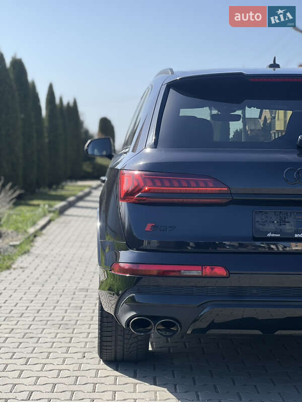 Внедорожник / Кроссовер Audi SQ7 2021 в Хмельницком