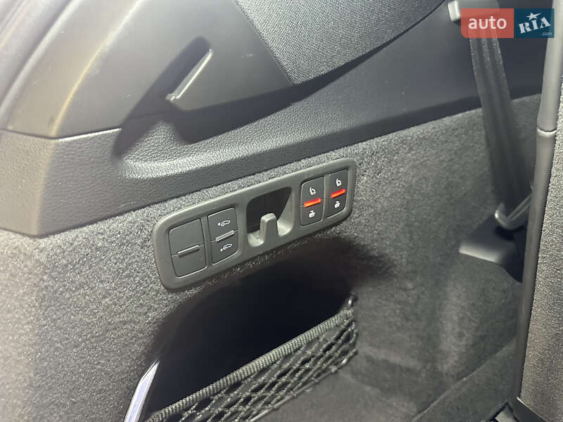 Внедорожник / Кроссовер Audi SQ7 2022 в Киеве