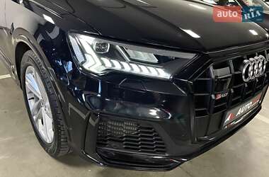 Внедорожник / Кроссовер Audi SQ7 2020 в 