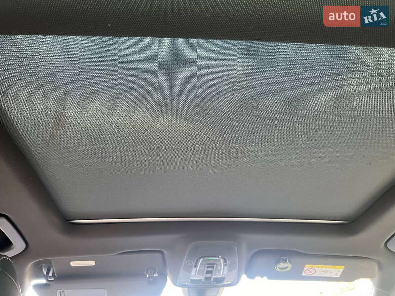 Внедорожник / Кроссовер Audi SQ7 2019 в Луцке